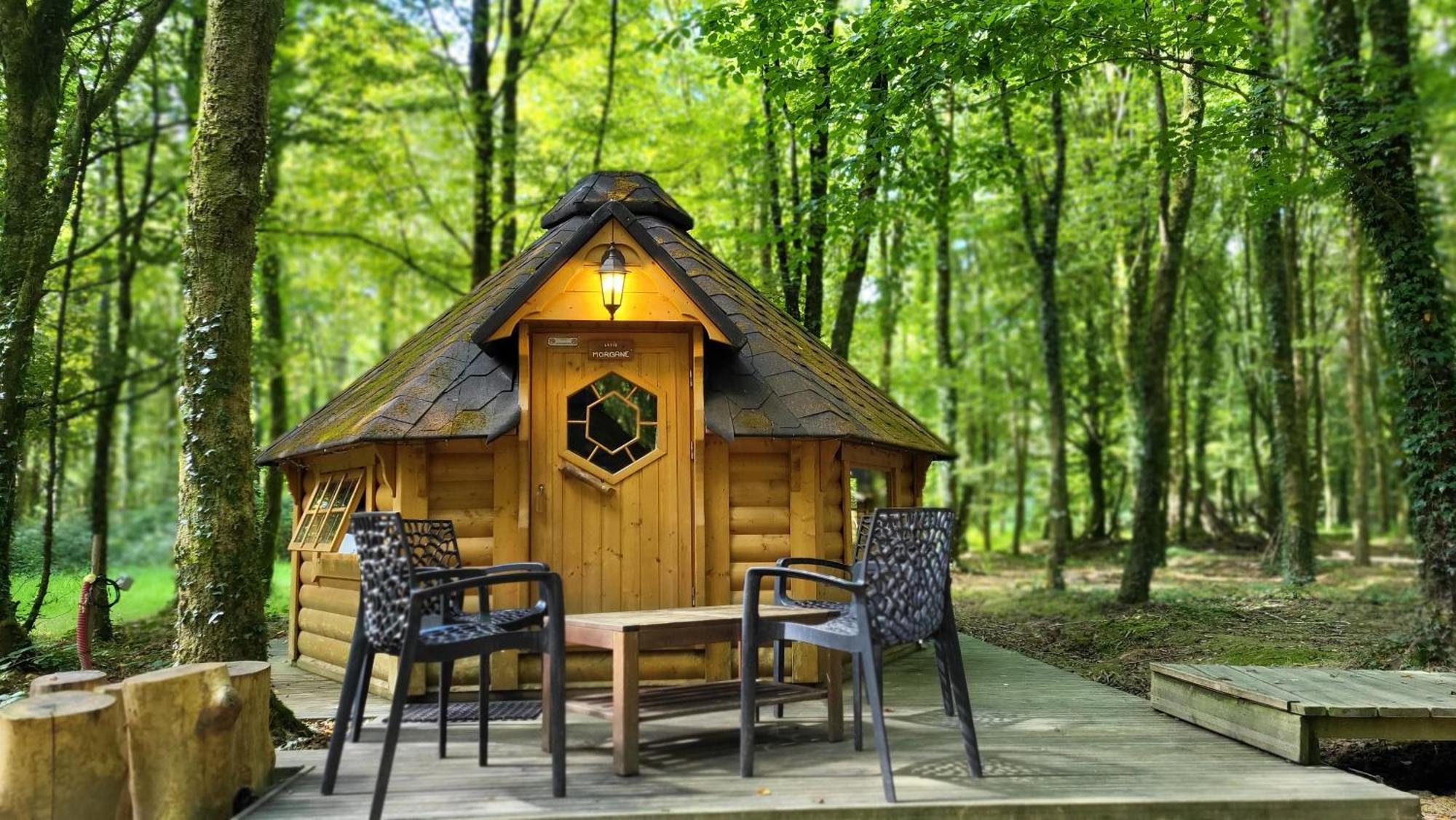Le Domaine Insolite De Broceliande Paimpont Exteriör bild