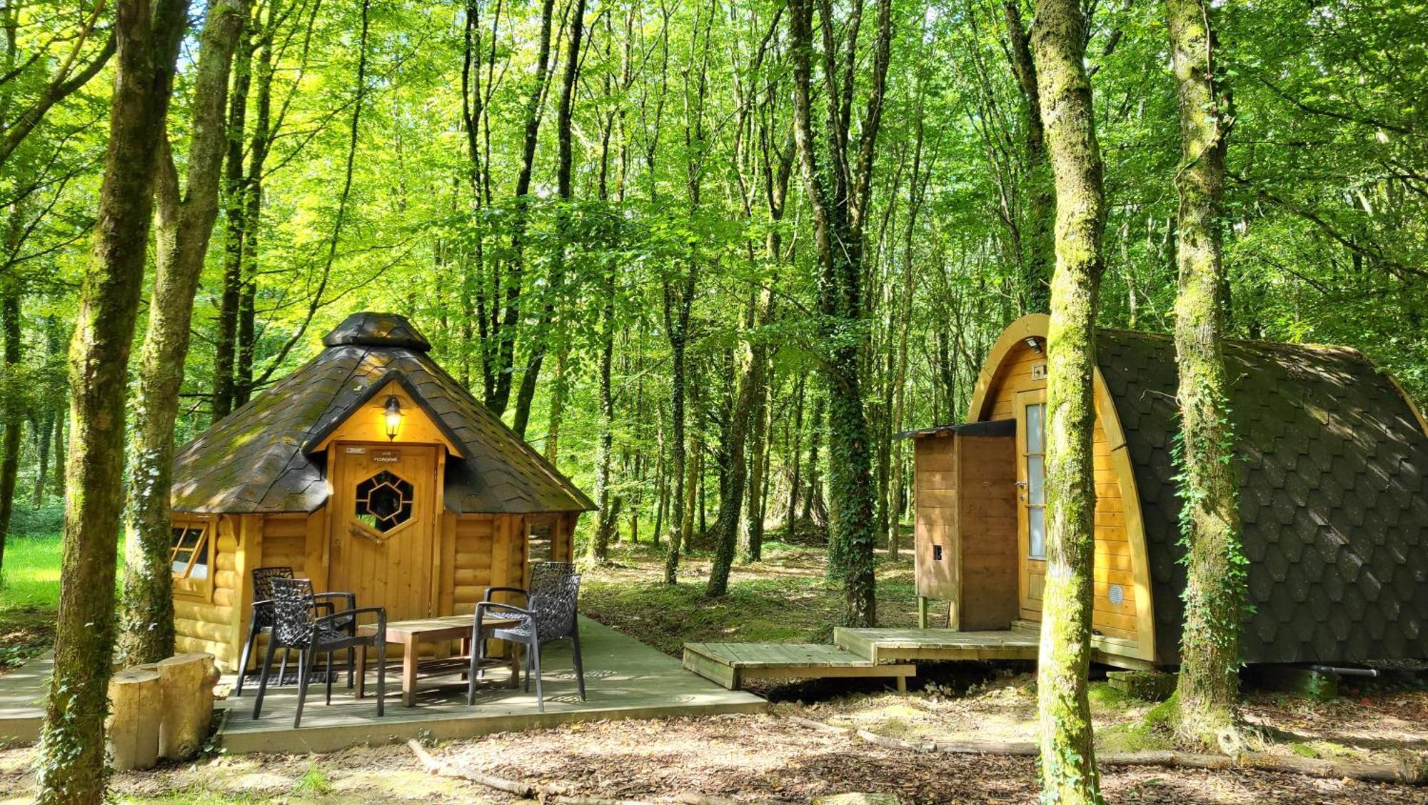 Le Domaine Insolite De Broceliande Paimpont Exteriör bild
