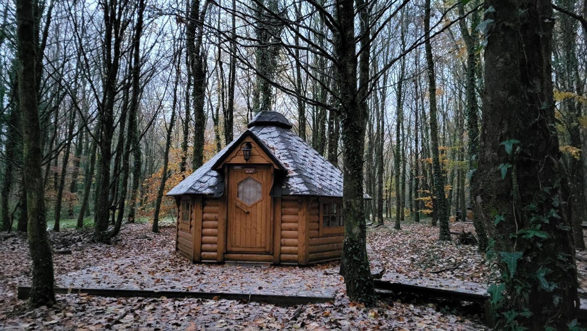 Le Domaine Insolite De Broceliande Paimpont Exteriör bild