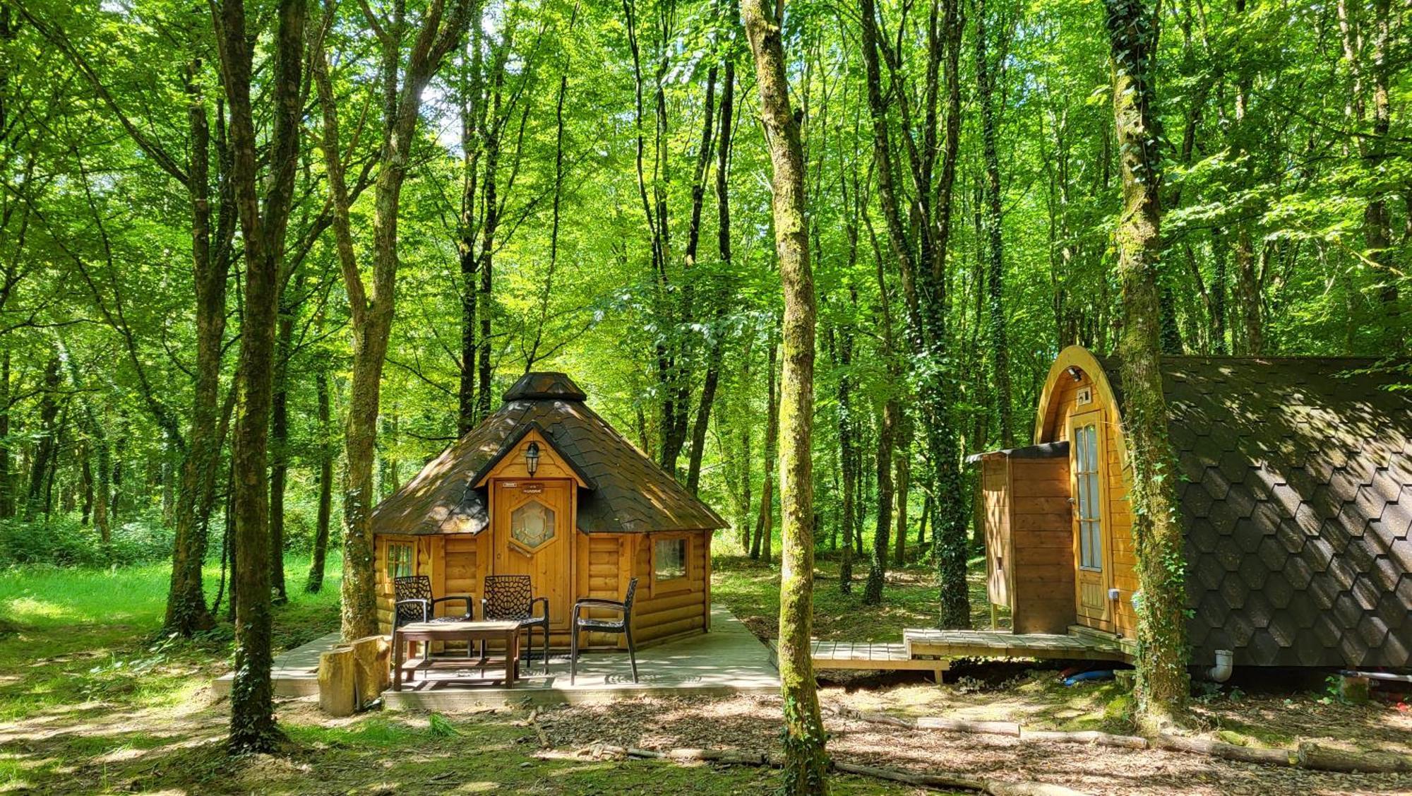 Le Domaine Insolite De Broceliande Paimpont Exteriör bild