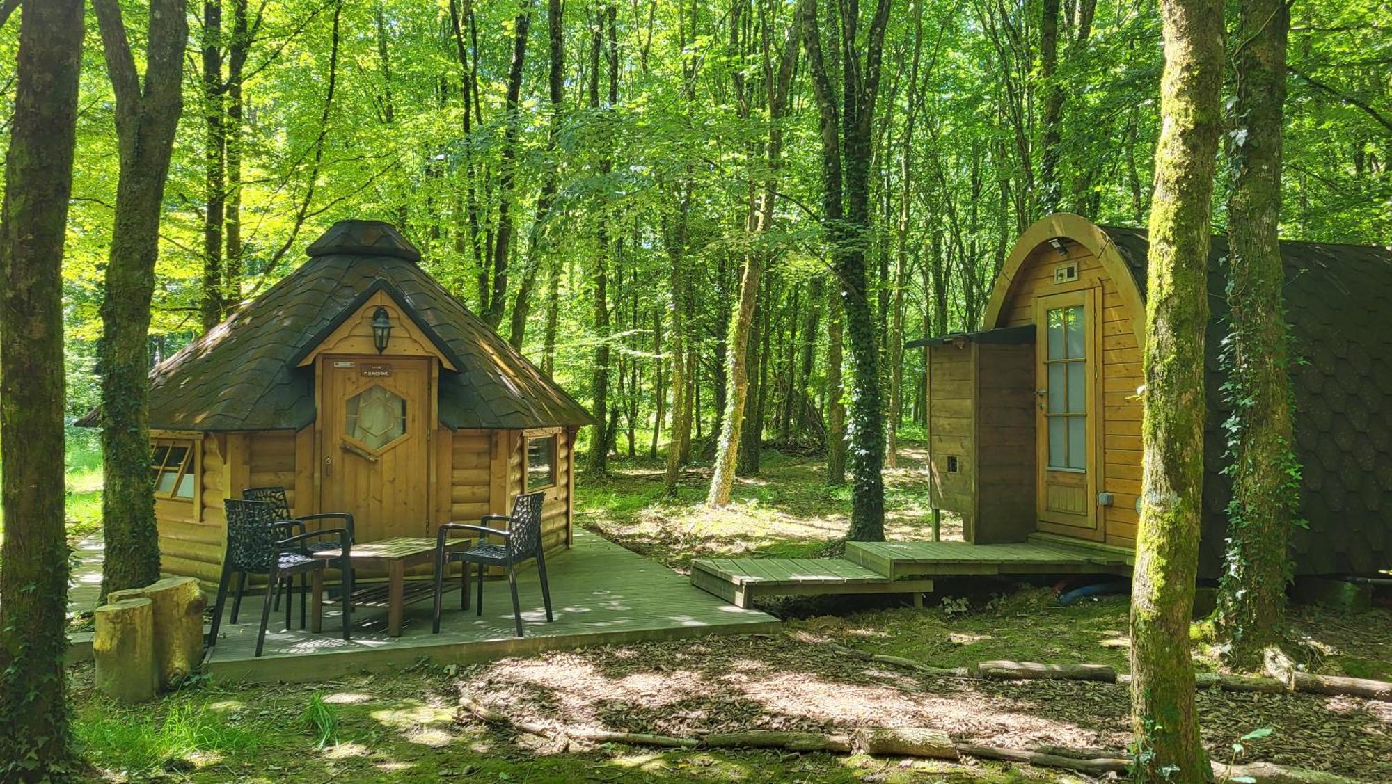 Le Domaine Insolite De Broceliande Paimpont Exteriör bild